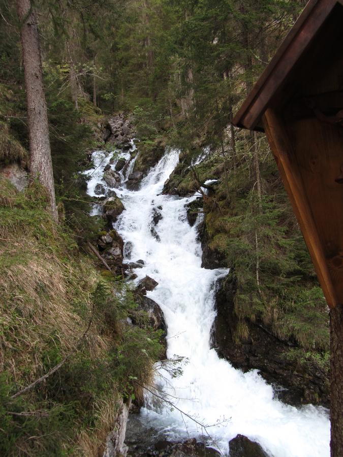 Gasthof Sonne Haeselgehr Häselgehr Exterior foto
